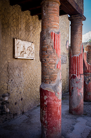 Herculaneum Courtyard