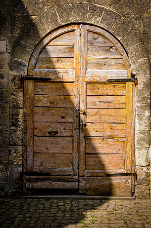 Herculaneum door