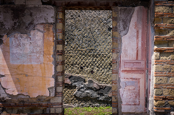 Herculaneum Doorway