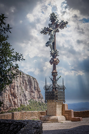 Glory of the Crucifix